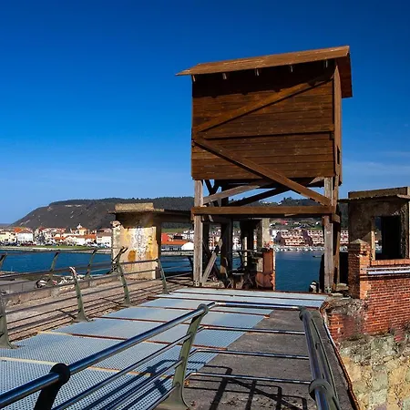 Sea Breeze And Beautiful Views! 아파트